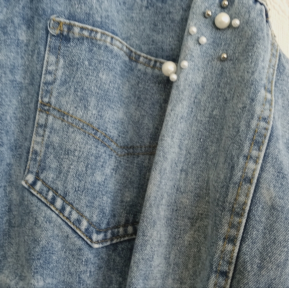 DAVI & DANI Pearl Accent Jean Jacket Cropped Denim Retro Madonna Vibes 80s Babe - Picture 4 of 14